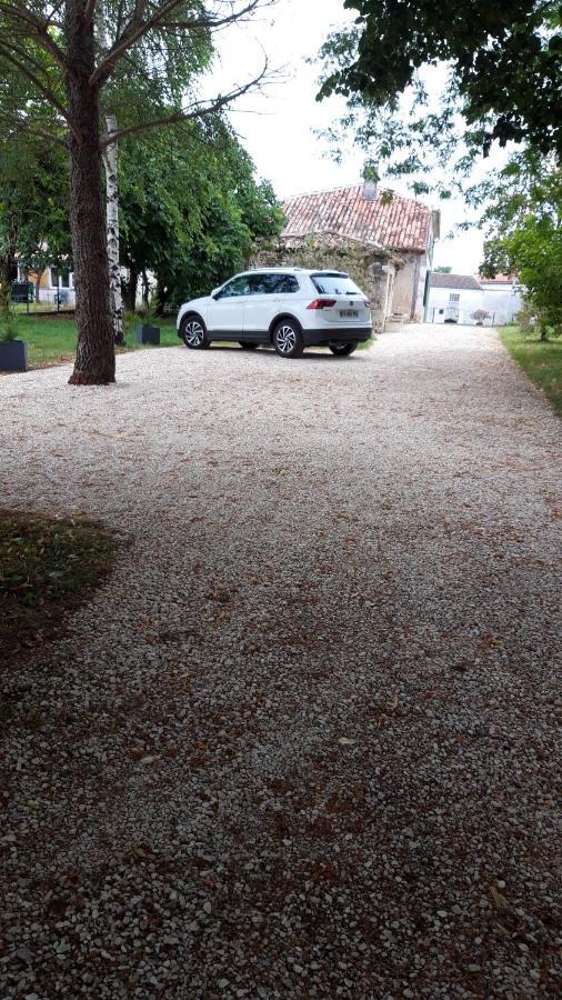 La Demeure D'Ezilda Fléac-sur-Seugne Exterior foto